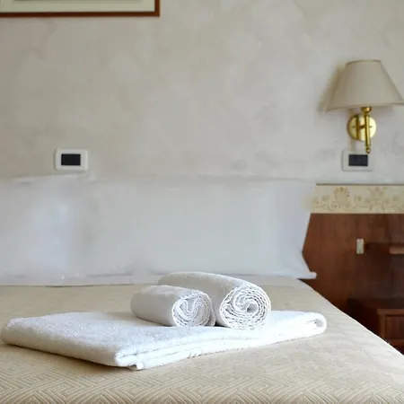 Hotel Rosa Serenella 3*