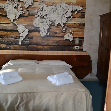 Rosa Serenella 바르도네키아