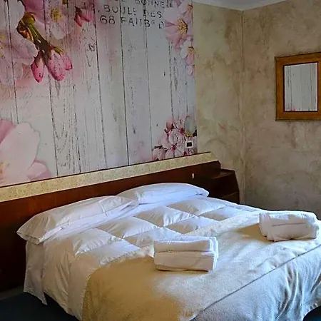 Rosa Serenella 3*