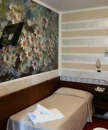 Rosa Serenella Hotel 3*